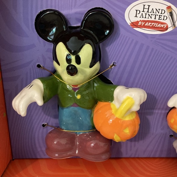 Disney Halloween Mickey and Minnie Mouse Shakers - Picture 2 of 7